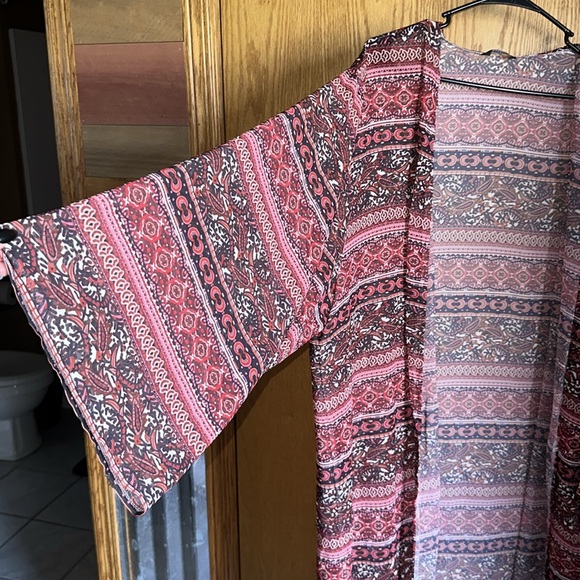 Long cardigan from the brand Feitong. One size. - Picture 2 of 5